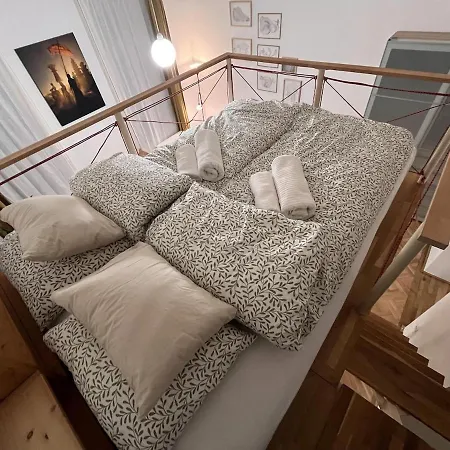 아파트 Hernad21 *